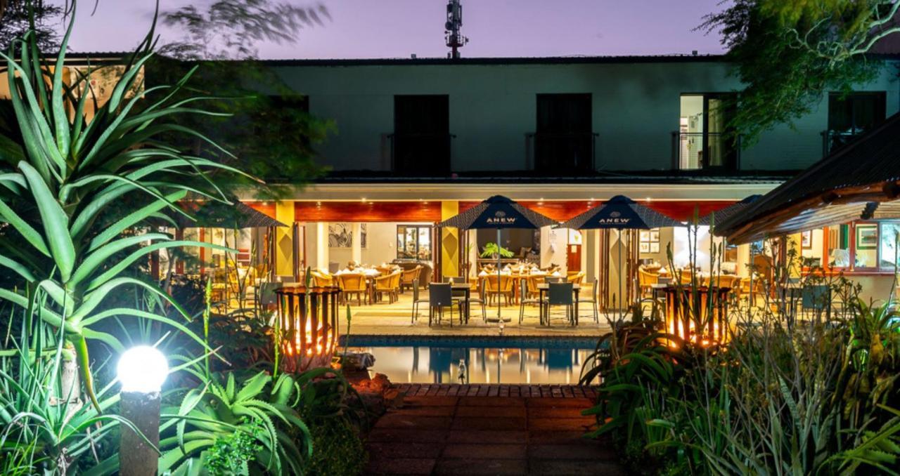 Anew Hotel 4*